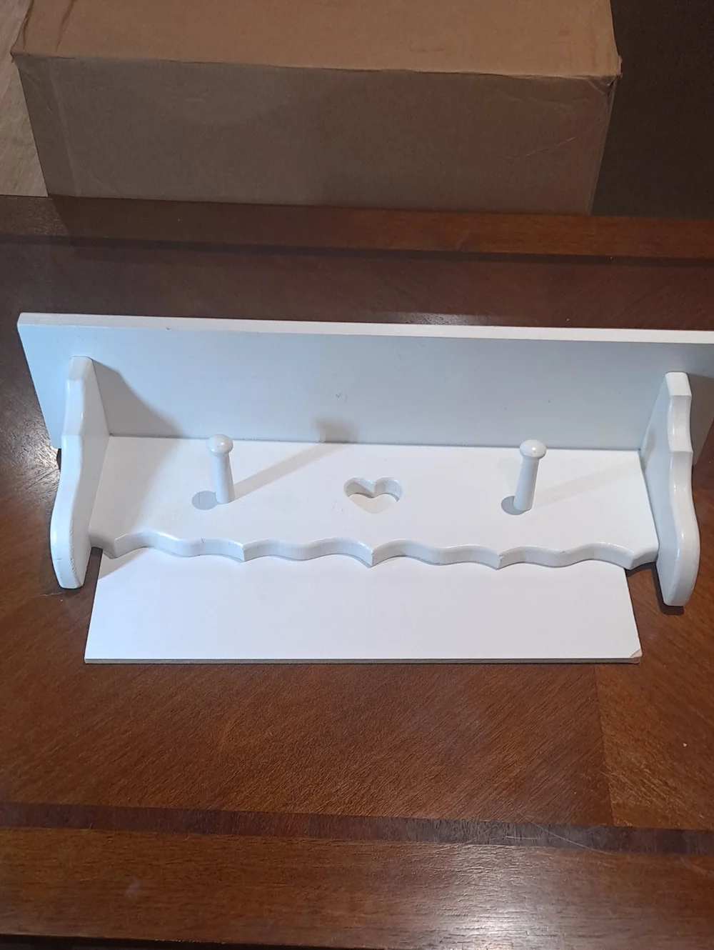 Vintage Cottagecore Wood White Wall-Mount Coat Rack Display  with Heart Accent